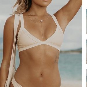 VENICE BIKINI TOP - MEDIUM - NWT